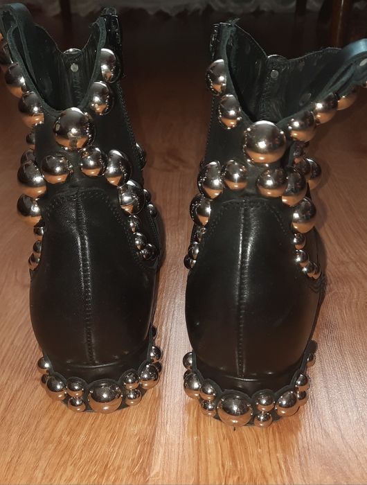 Buty, Botki skóra, ćwieki,  czarne, 38, Vero Cuoio