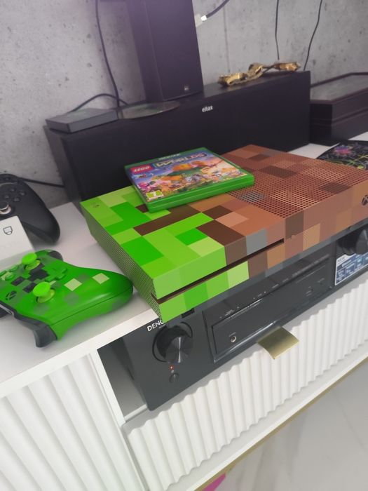 Xbox one s 4K edycja limitowana Minecraft z padem Minecraft