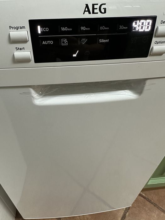 Vendo usada maquina de lavar loiça AEG de 45 cm,