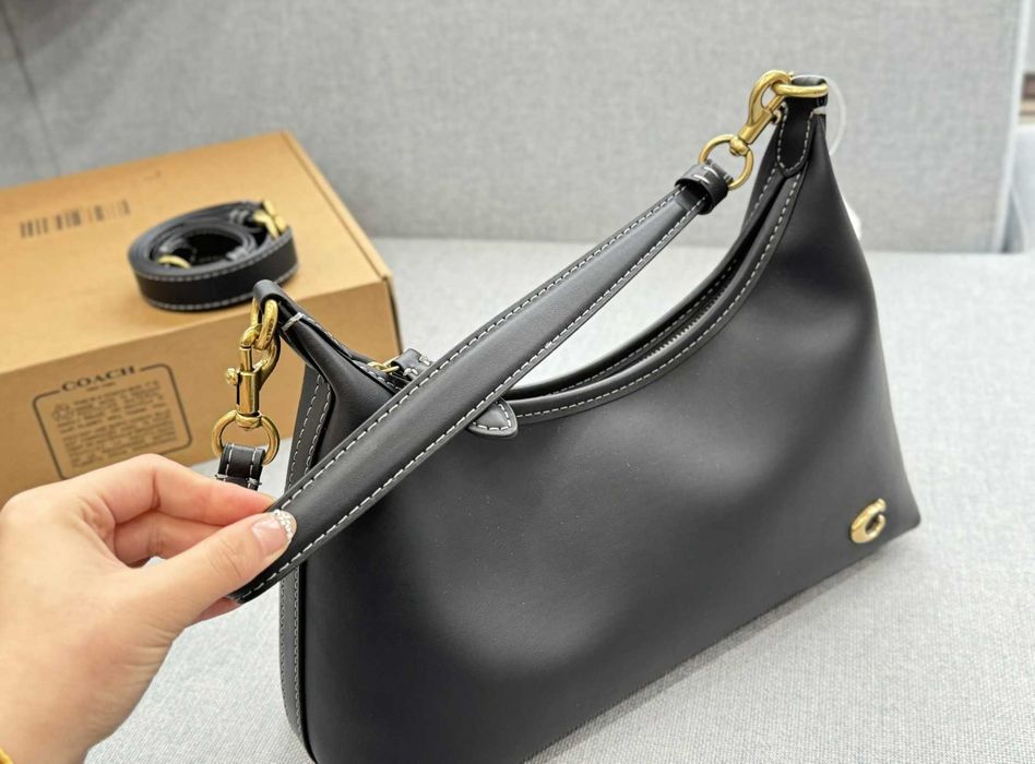 Сумка Coach Juliet 30 шкіряна