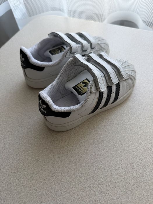 Красовки adidas superstar