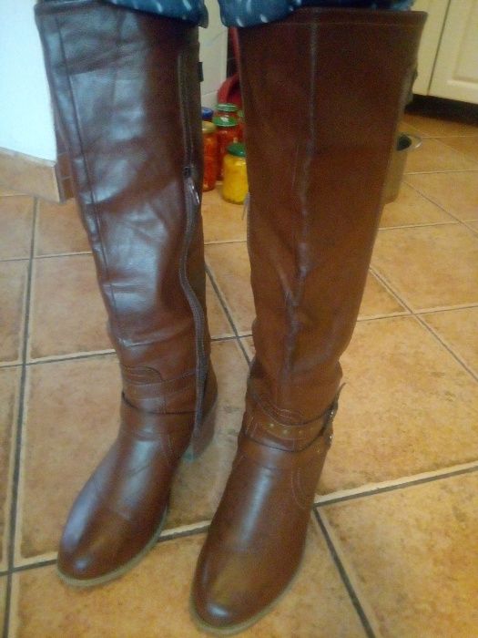 Skóra kozaki rozmiar 43 (na szerszą łydkę)