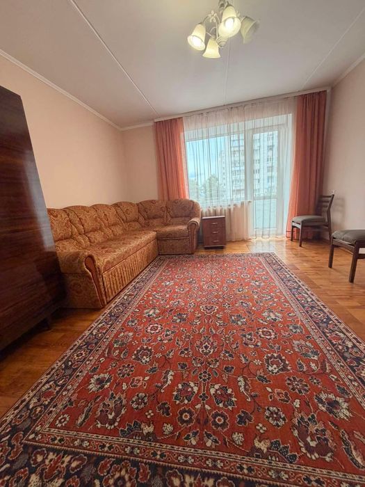 Прода  3 кім. кв.  в чешці вул. Патона
