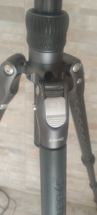 Bento Tripé Rhino carbono