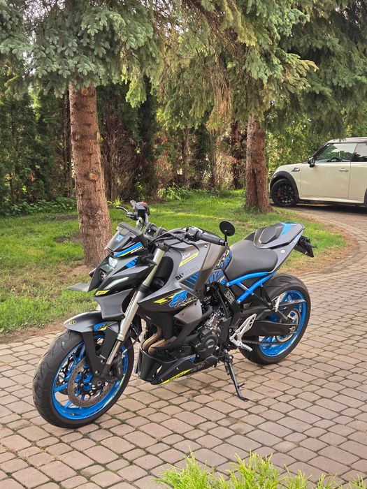 Suzuki