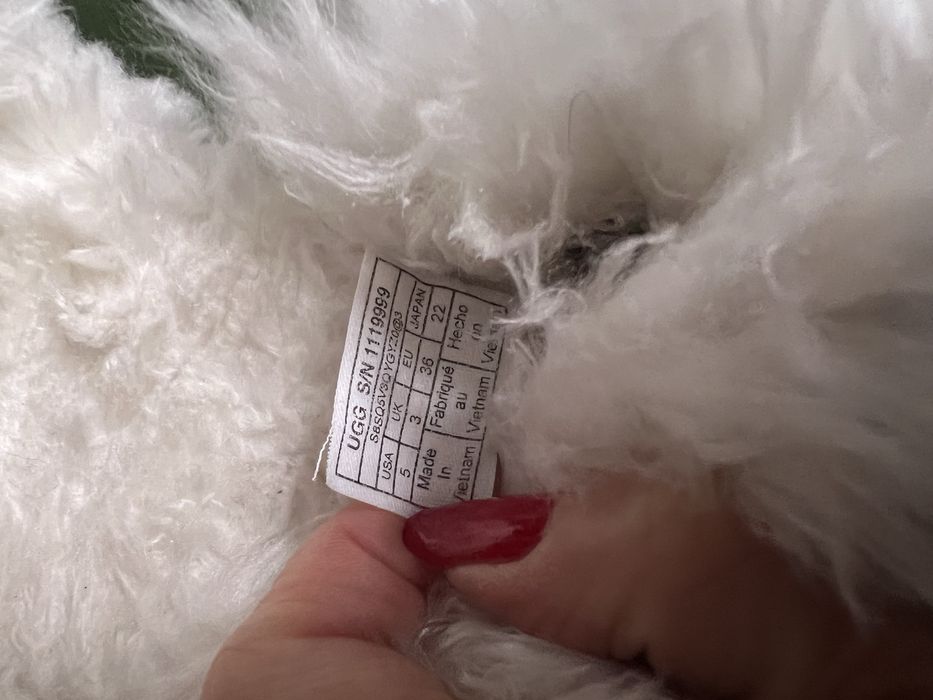 UGG białe puchate sandały na platformie kapcie sztuczne futro 36