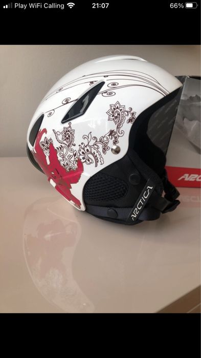 Kask narciarski Arktica i gogle