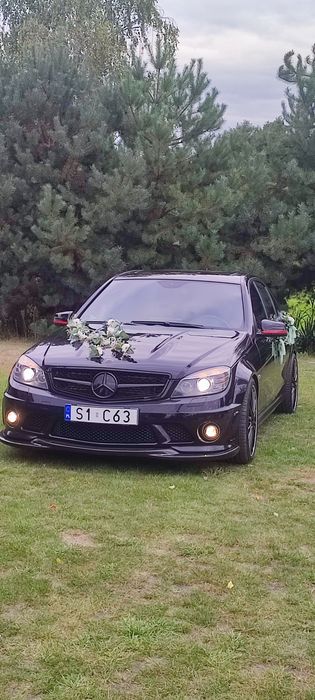 Samochód do ślubu, spełniaj marzenia Mercedes C63AMG