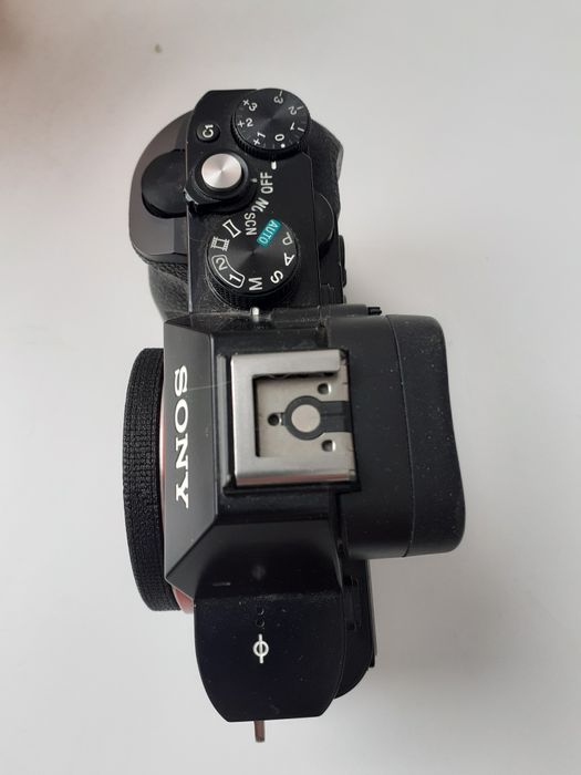 Фотоапарат SONY a7 + 4 акумулятори та карта пам'яті