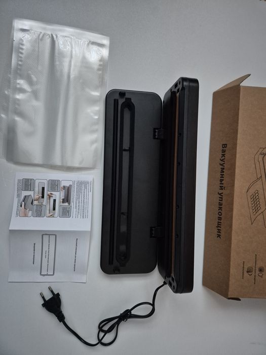 Вакууматор для продуктов. + 10 Пакетов