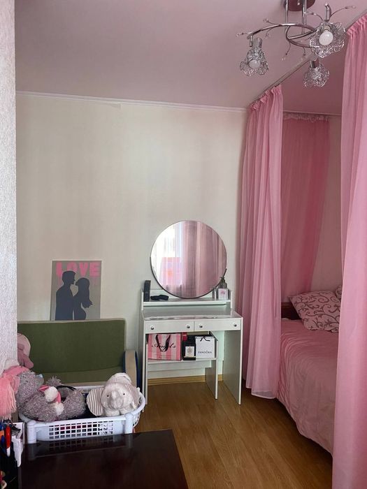 Продаж 4 кімн. квартири вул.Набережна 8