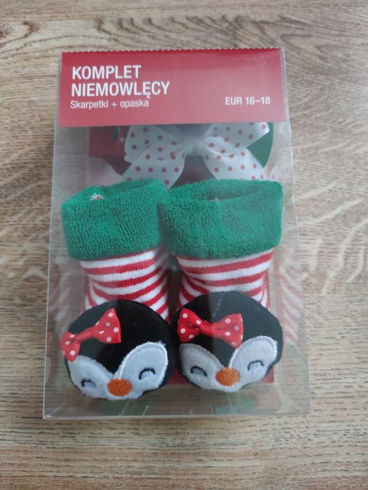 Komplet niemowlęcy skarpetki opaska