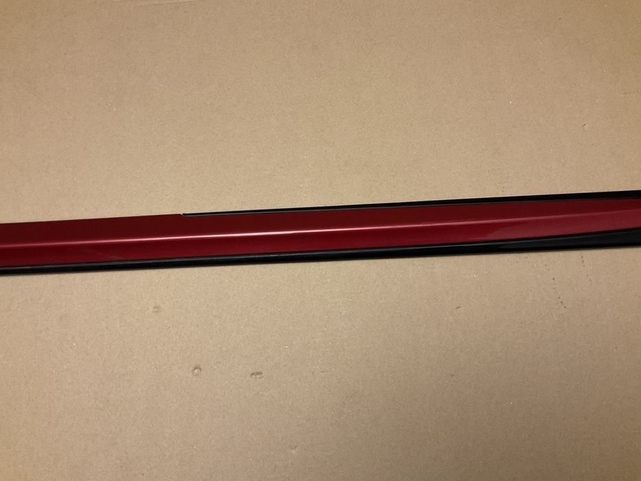 Молдинг задней левой двери тойота приус 50