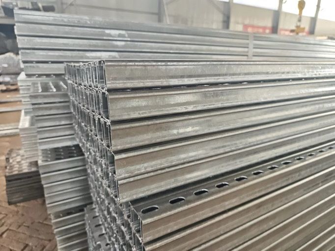 Профіль для сонячних панелей