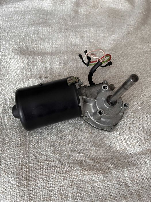 Silnik z przekładnią do pompy smarowania BekaMax EP-1, 24 VDC
