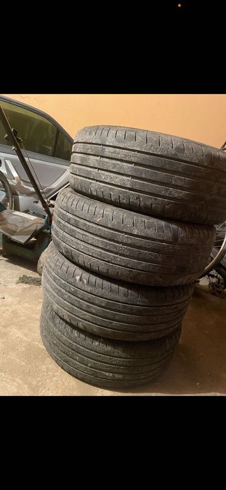 Продам Шини 205/55R16