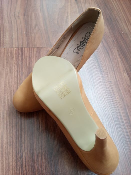 Półbuty rozmiar 38