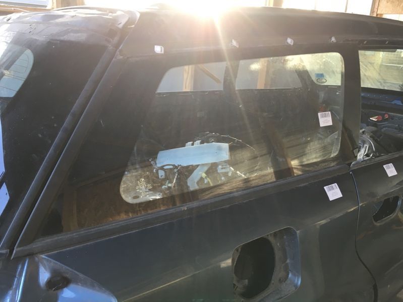 Стекло заднее боковое Subaru Legacy, Outback 2003-2007 разборка