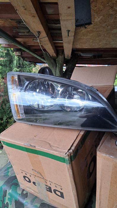 Lampy ford focus przedliftowe 2 szt