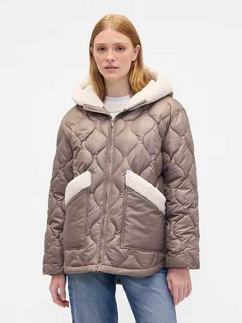 Жіноча куртка GAP розмір M