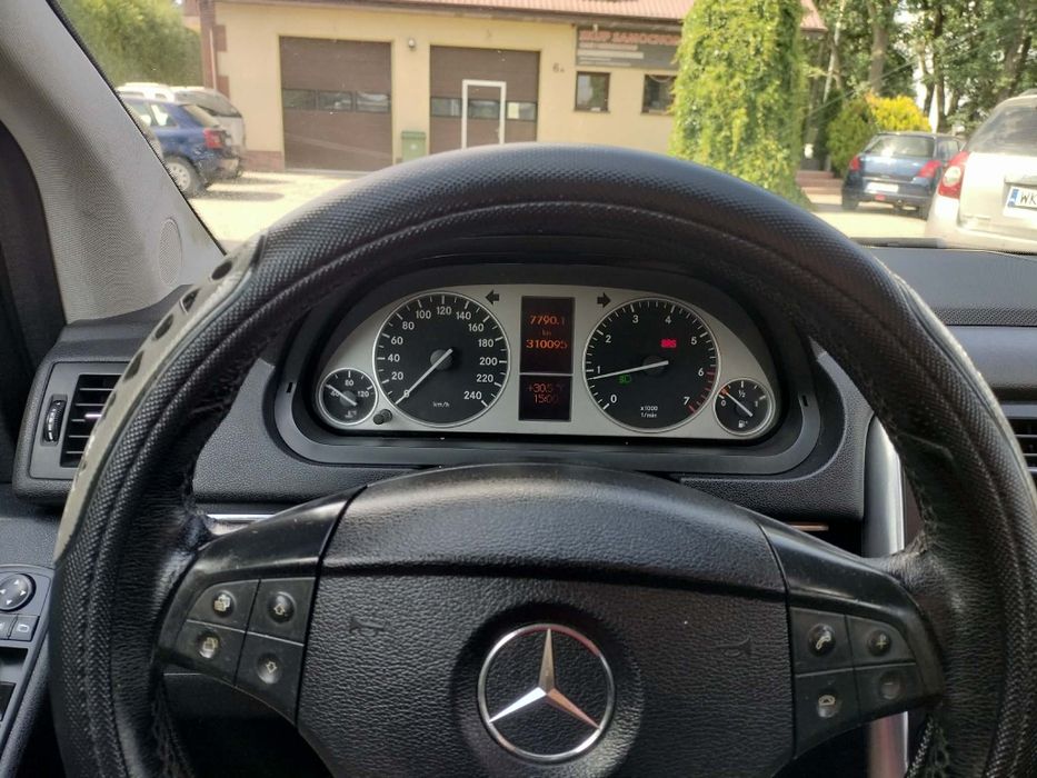 Mercedes B klasa B160 1.5B+G