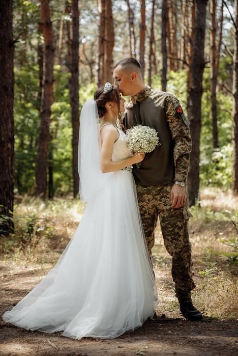Весільне плаття сукня на мініатюрну дівчину