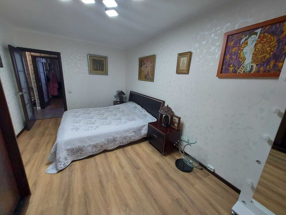 Продам 3х комнатную квартиру. Салтовка метро Студенческая.