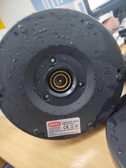 Електричний чайник Rotex RKT10-A