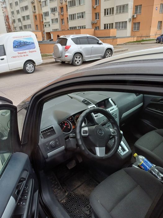 OPEI ZAFIRA B-2009г.-автомат.