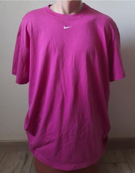 Футболка фирмы NIKE