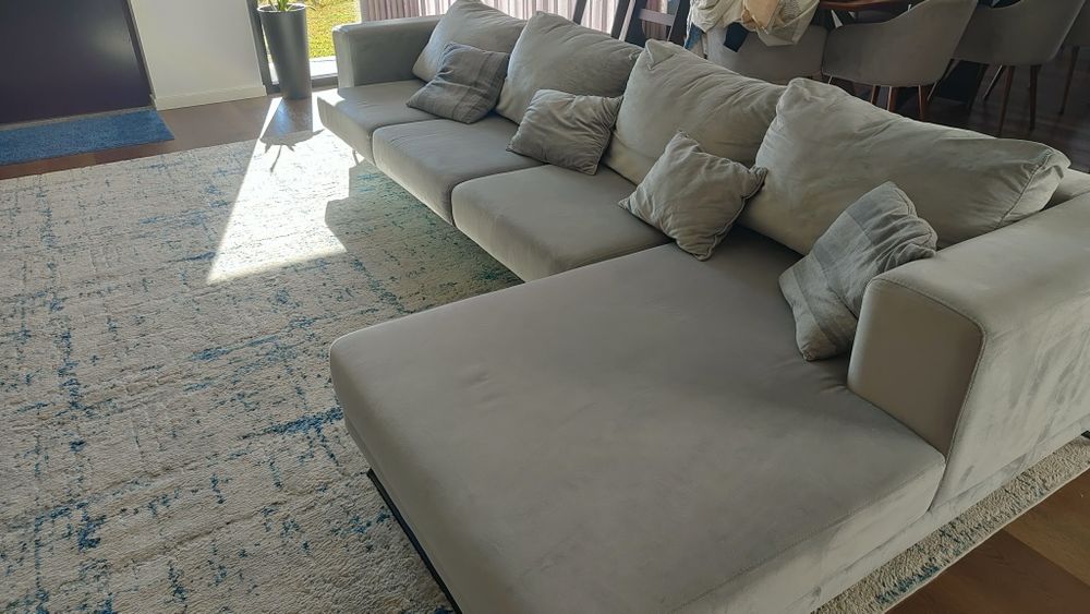 Sofá de Sala  com chaise longue