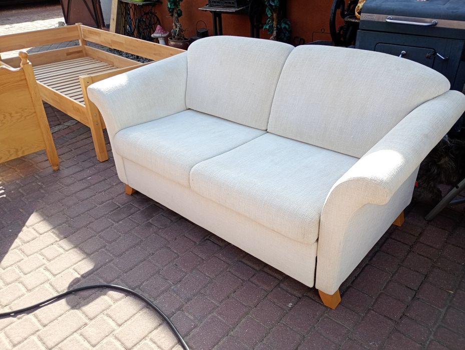 Sofa dwuosobowa rzkladana