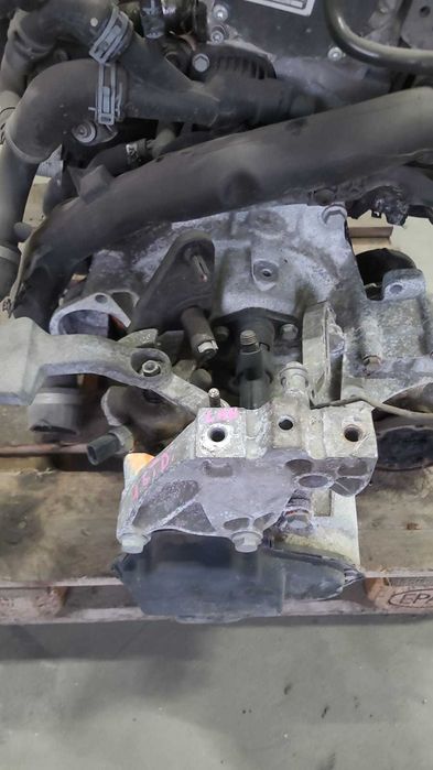 Skrzynia biegów 1.6 TDI Audi VW manualna LHW