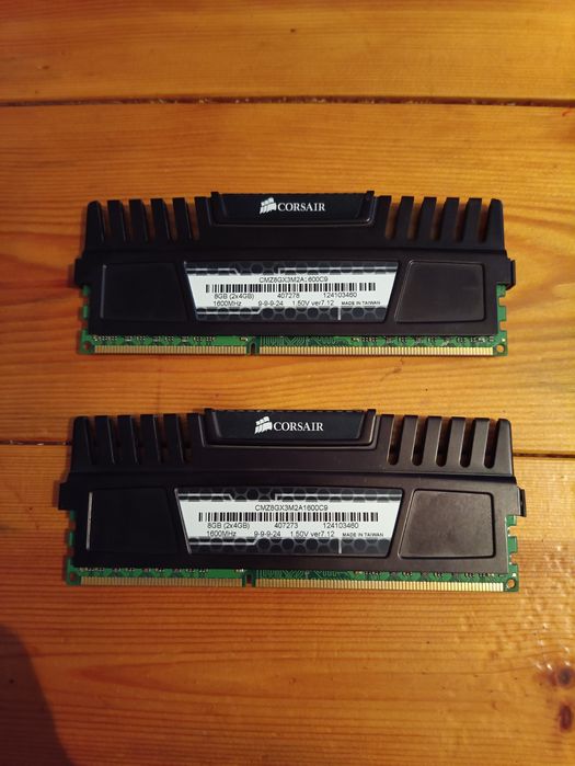 Corsair Vengeance 8gb DDR3, 1600MHz, XMP, 2x4gb