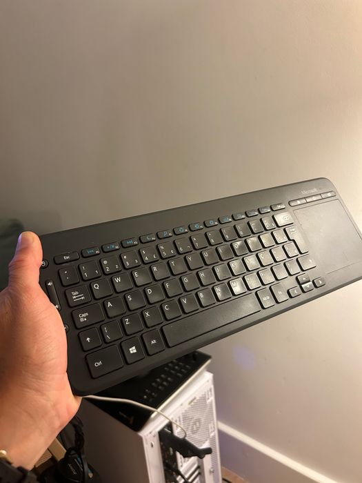 Teclado Microsoft com Pad Sem fios All-in-One Media