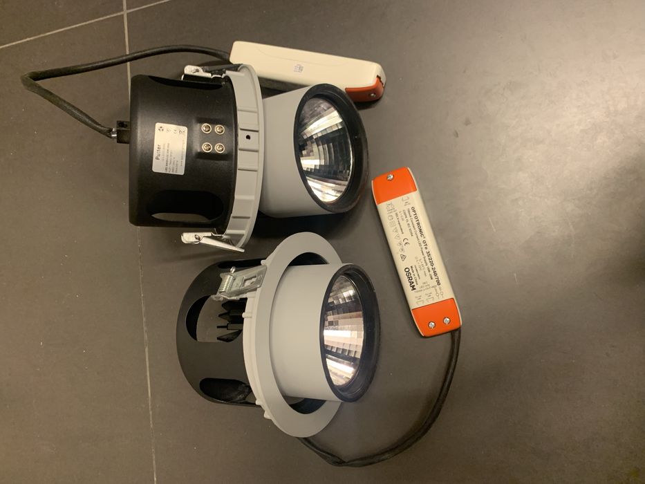 Lampy podtynkowe z regulacją kierunku świecenia