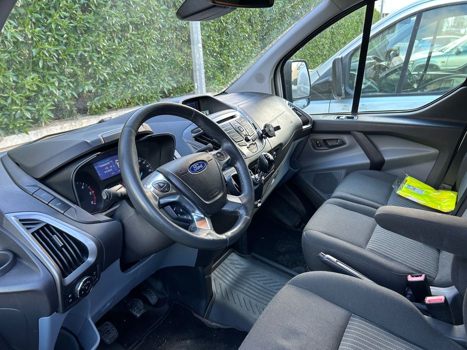 Ford Transit Custom 2.2tdci IVA 2013 com 140mil km