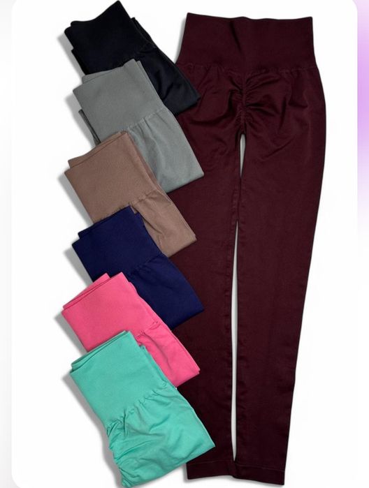 Безшовні лосини з push up ефектом