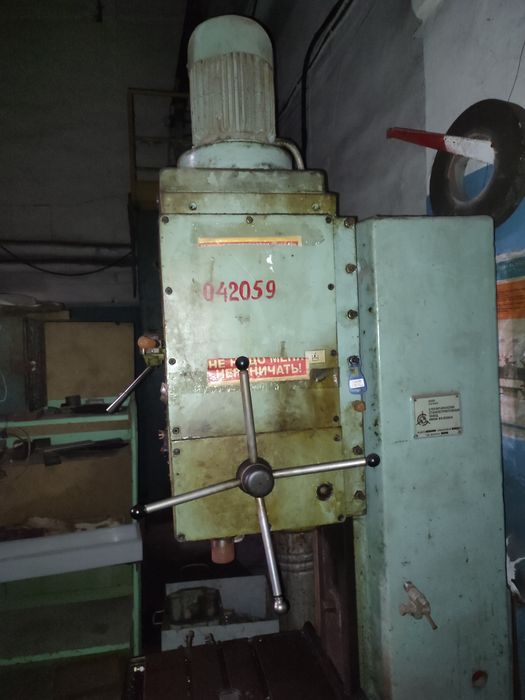 Свердлільний верстат 2С132; 2H135