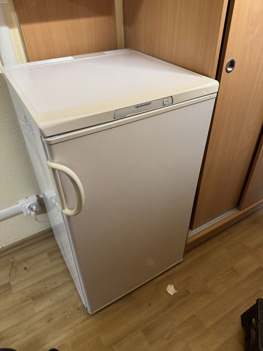 Lodówka marki Polar