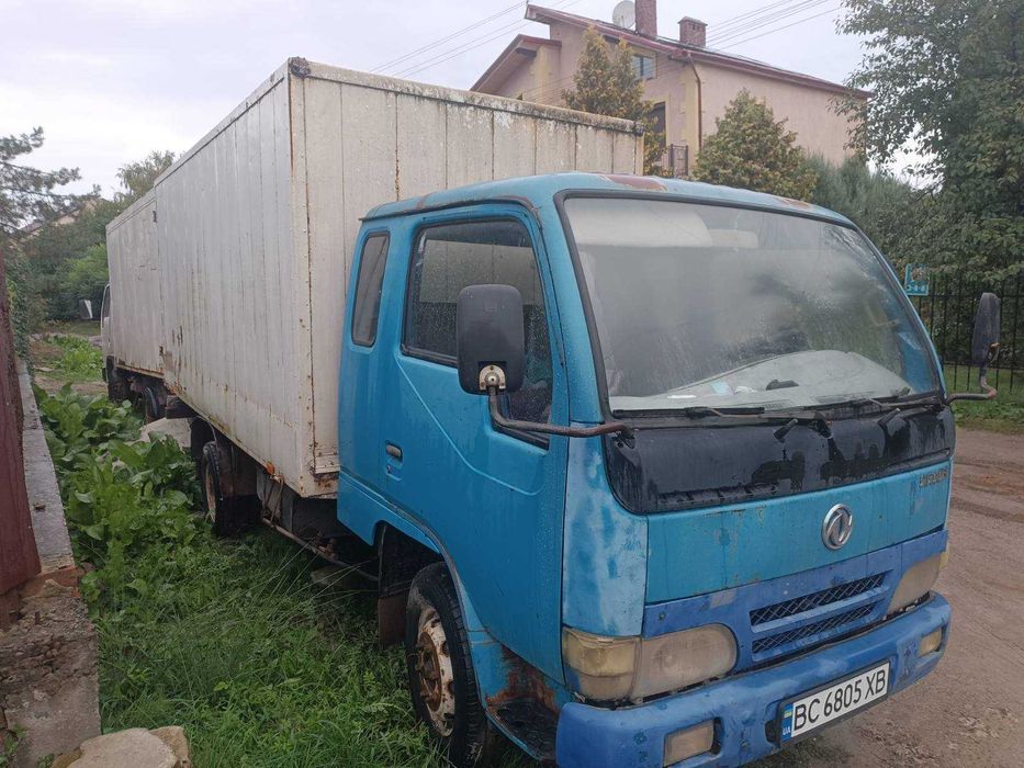 вантажне авто DongFeng2005