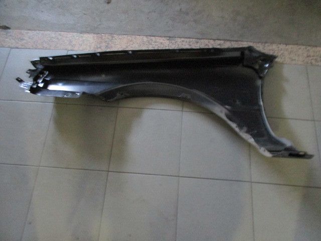 Guarda-lamas direito TOYOTA Corolla Sedan (_E8_)