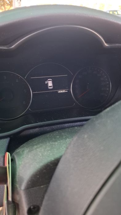 Kia Carens 1.7 CRDi, caixa automática, 2018