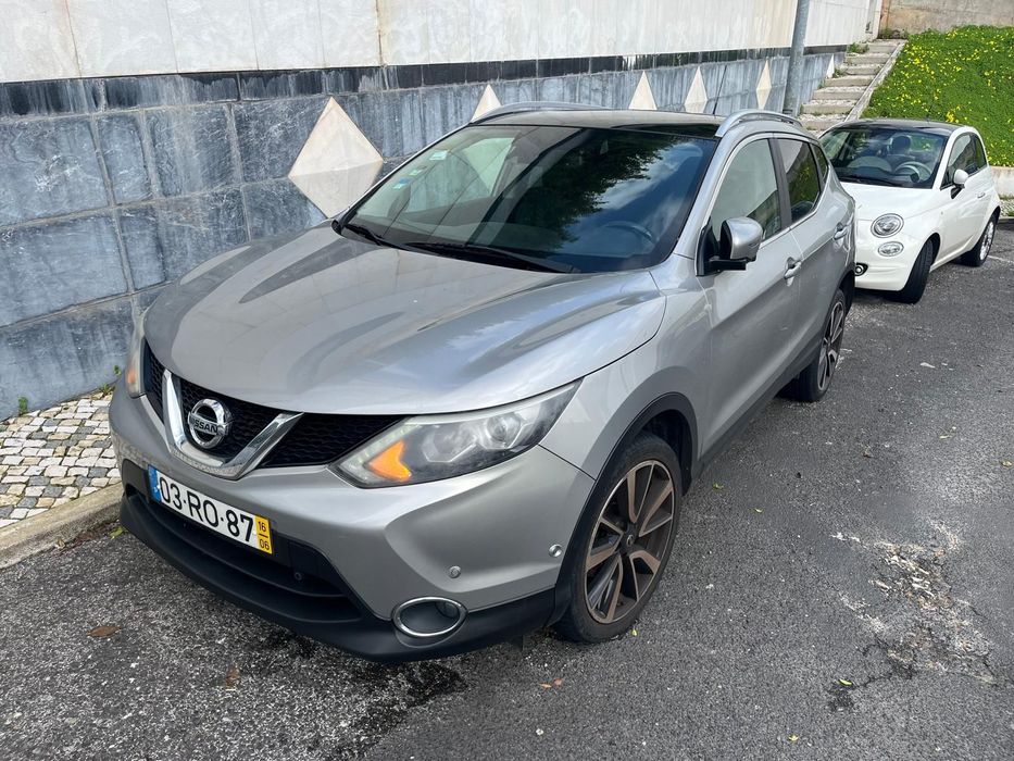 Nissan Qashqai 1.5 dCi Tekna Premium Pele