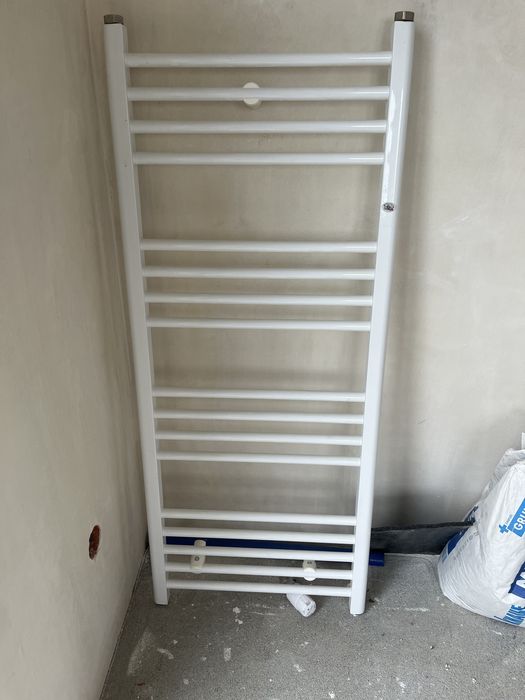 Biały grzejnik 50 x 123 cm