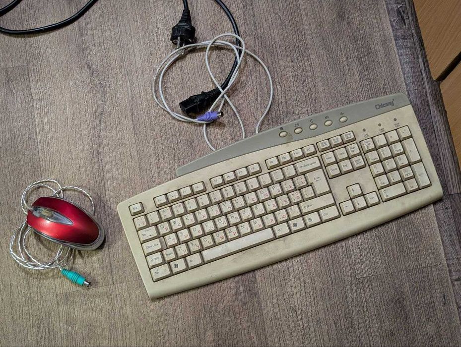 ASUS P4P800S-X – ПК на Socket 478 + клавіатура і миша