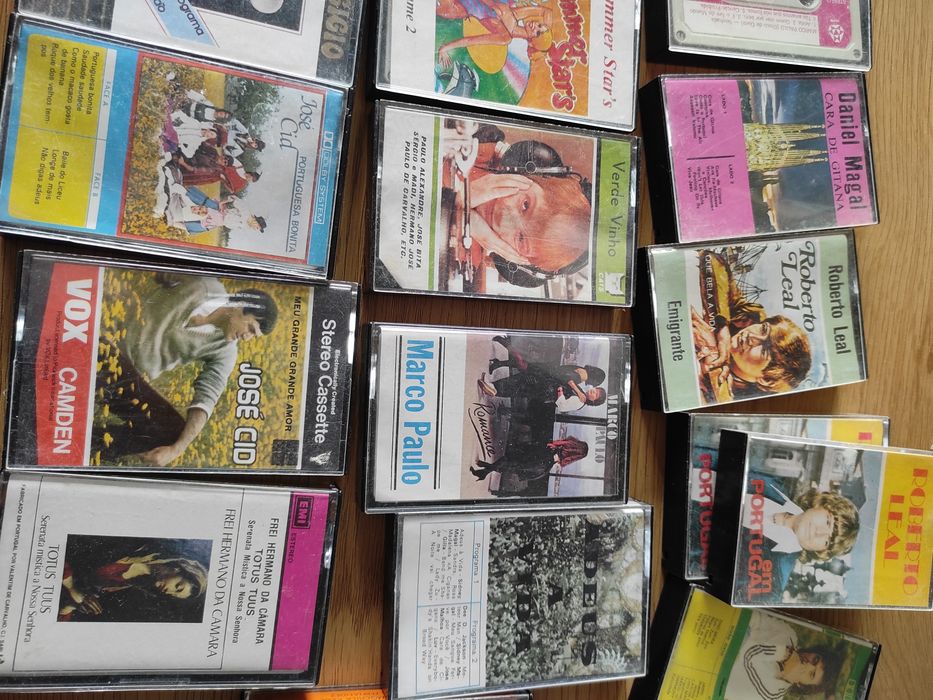 Lote de 17 cassetes Anos 80/90