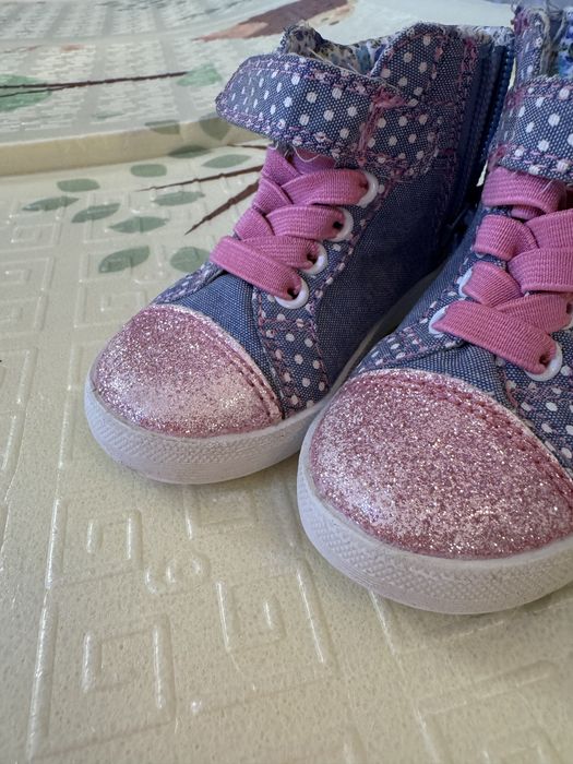 Кеди для дівчинки