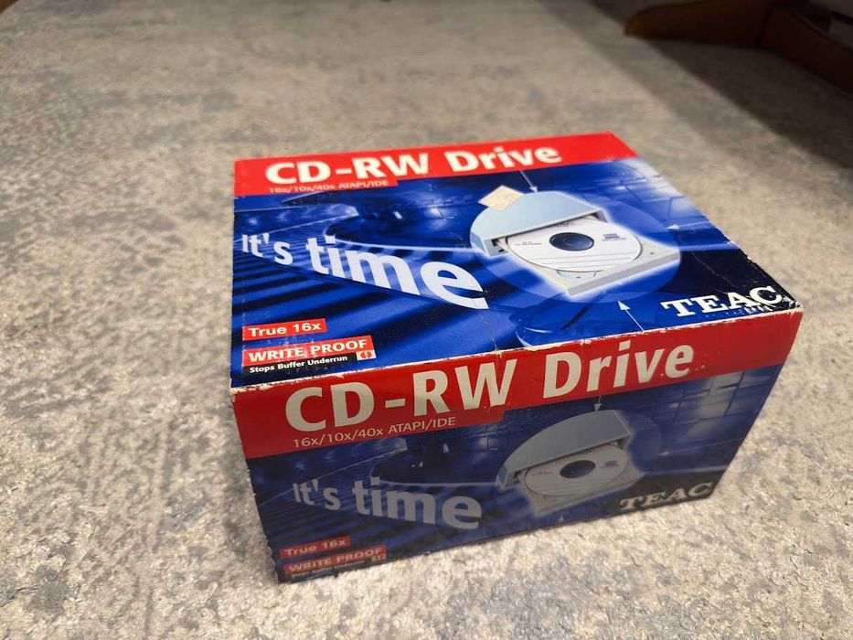 Nagrywarka CD-RW TEAC CD-W516E BOX