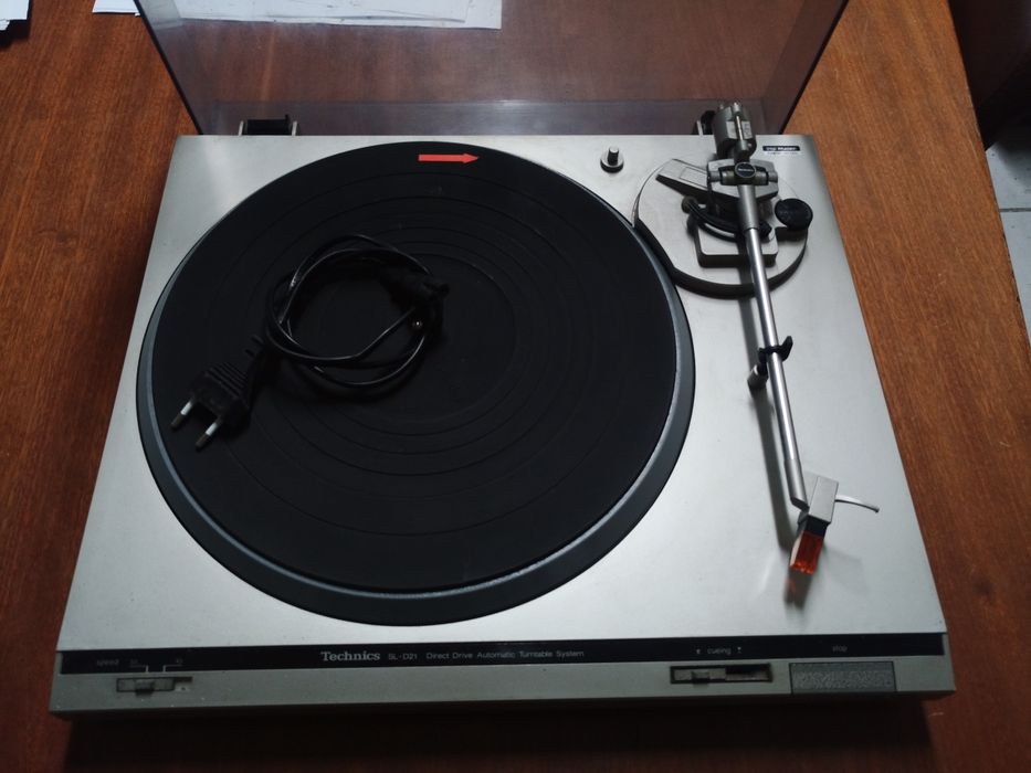 Gira discos Technis SL - D21